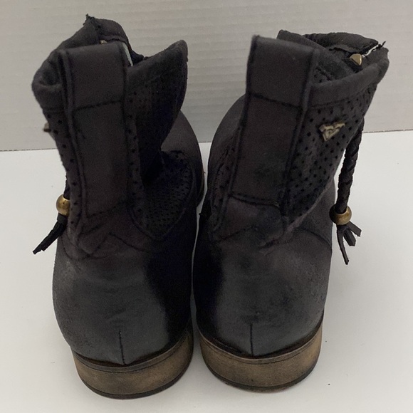 NWOT Roxy Booties Black Women's Size 8.5 - Picture 3 of 10